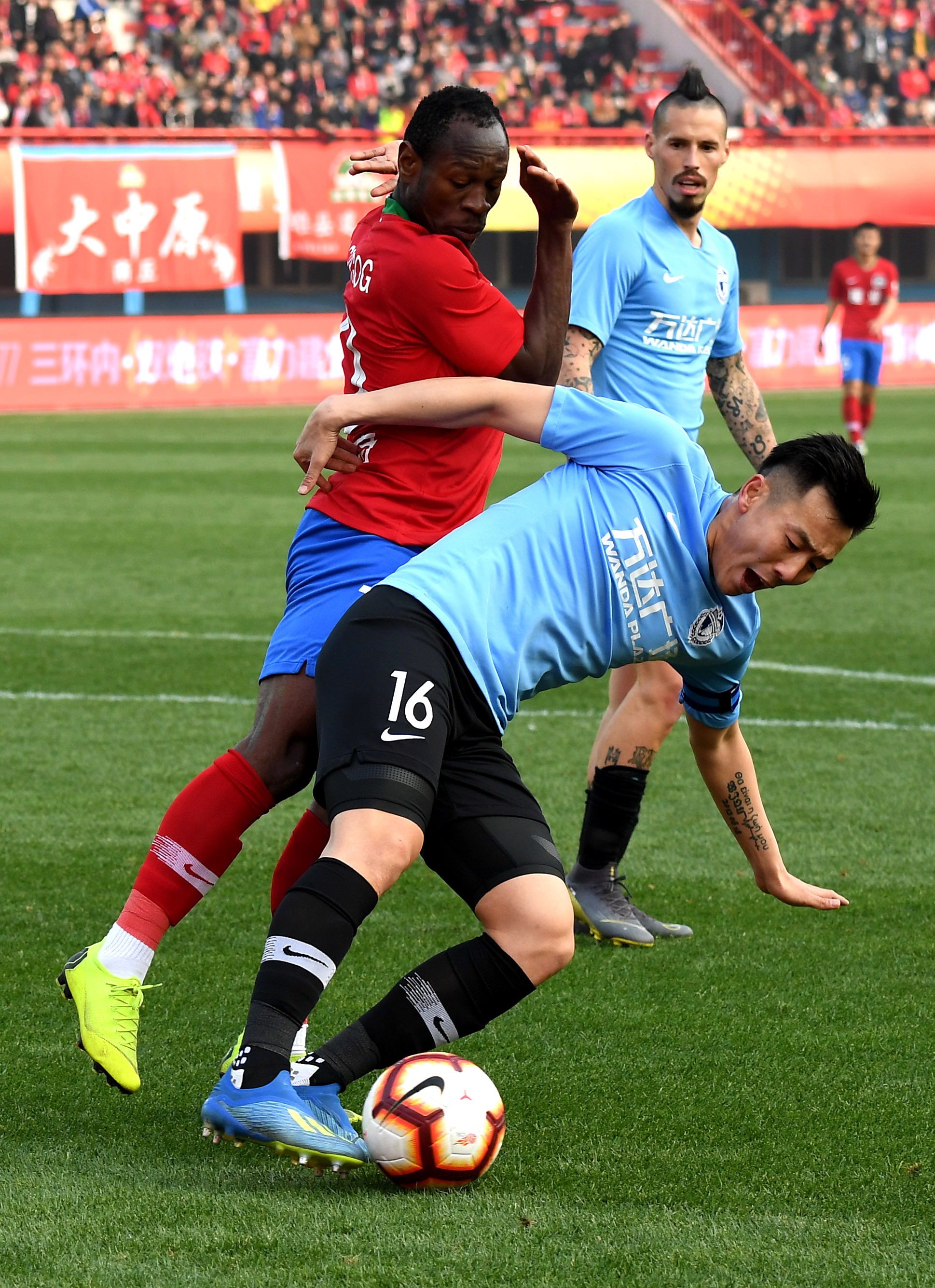 大连客场再胜，-逆转河南建业