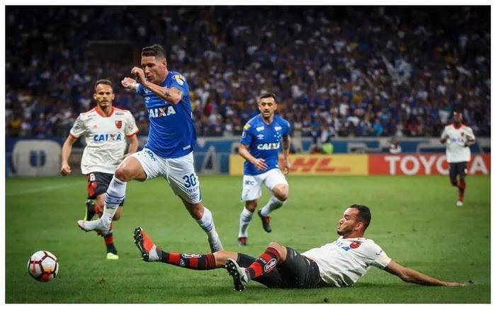 关于马德里竞技欲在客场击败瓦伦西亚,继续保持领先优势的信息 关于马德里竞技欲在客场击败瓦伦西亚,继续保持领先优势的信息