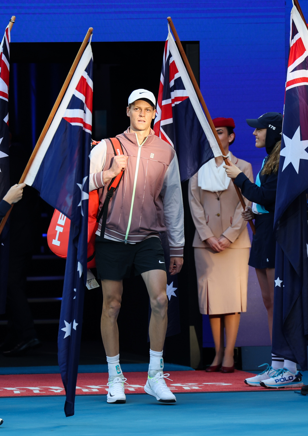 关于澳大利亚网球队轻取欧洲网球队，梅德韦杰夫统治全场的信息