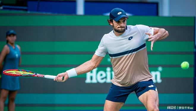 关于日本网球队爆冷德国网球队，德约科维奇关键制胜的信息