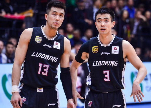 青岛队内线力量压制对手，全面胜出