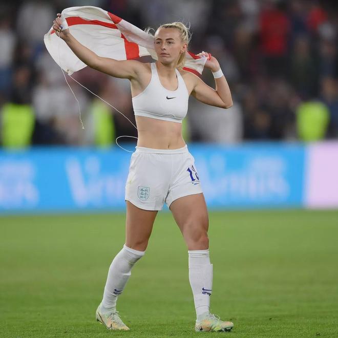 包含英格兰女足坚毅拼搏，火爆淘汰赛晋级的词条