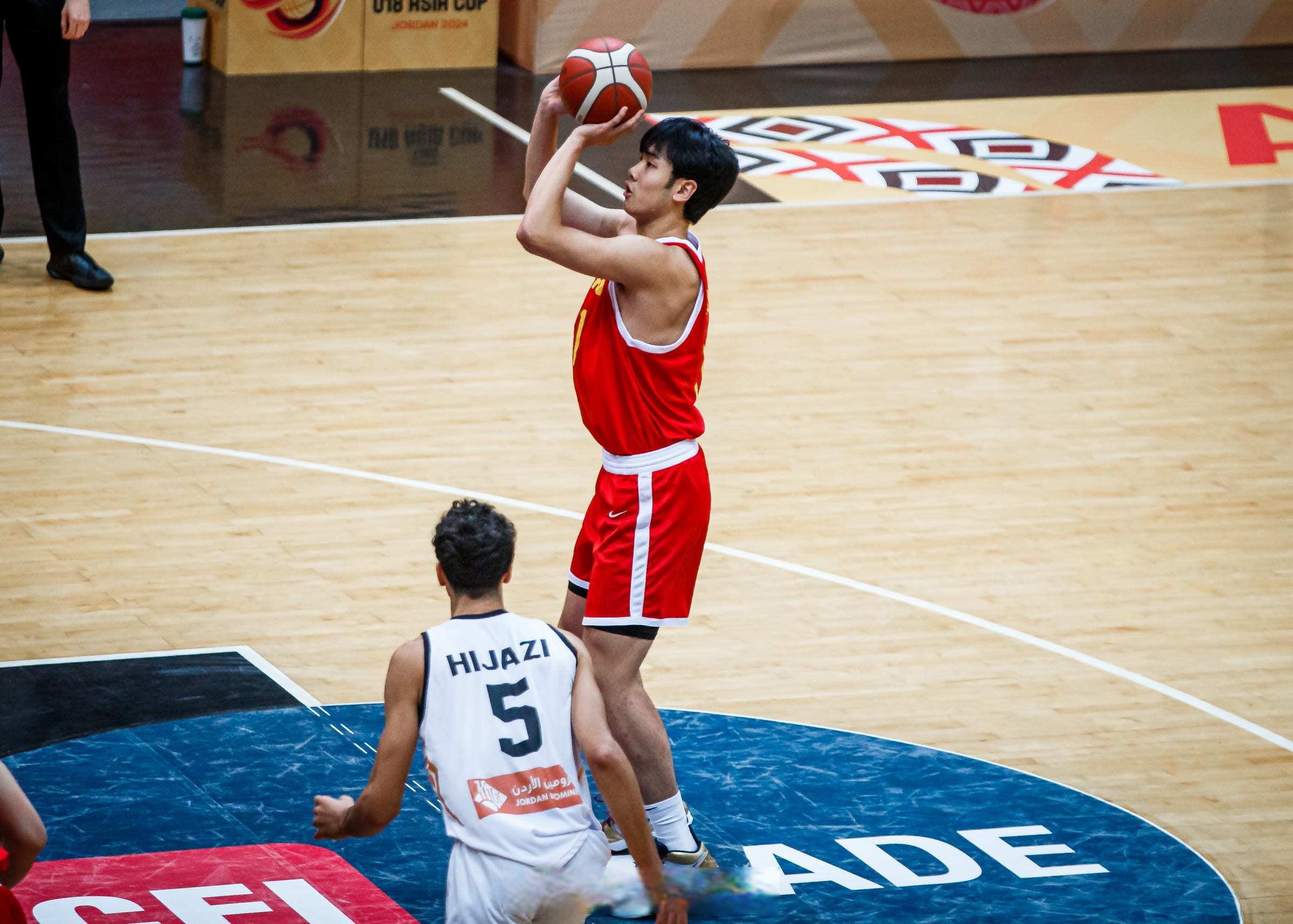 包含锐不可挡!一位选手横扫全场的词条 包含锐不可挡!一位选手横扫全场的词条