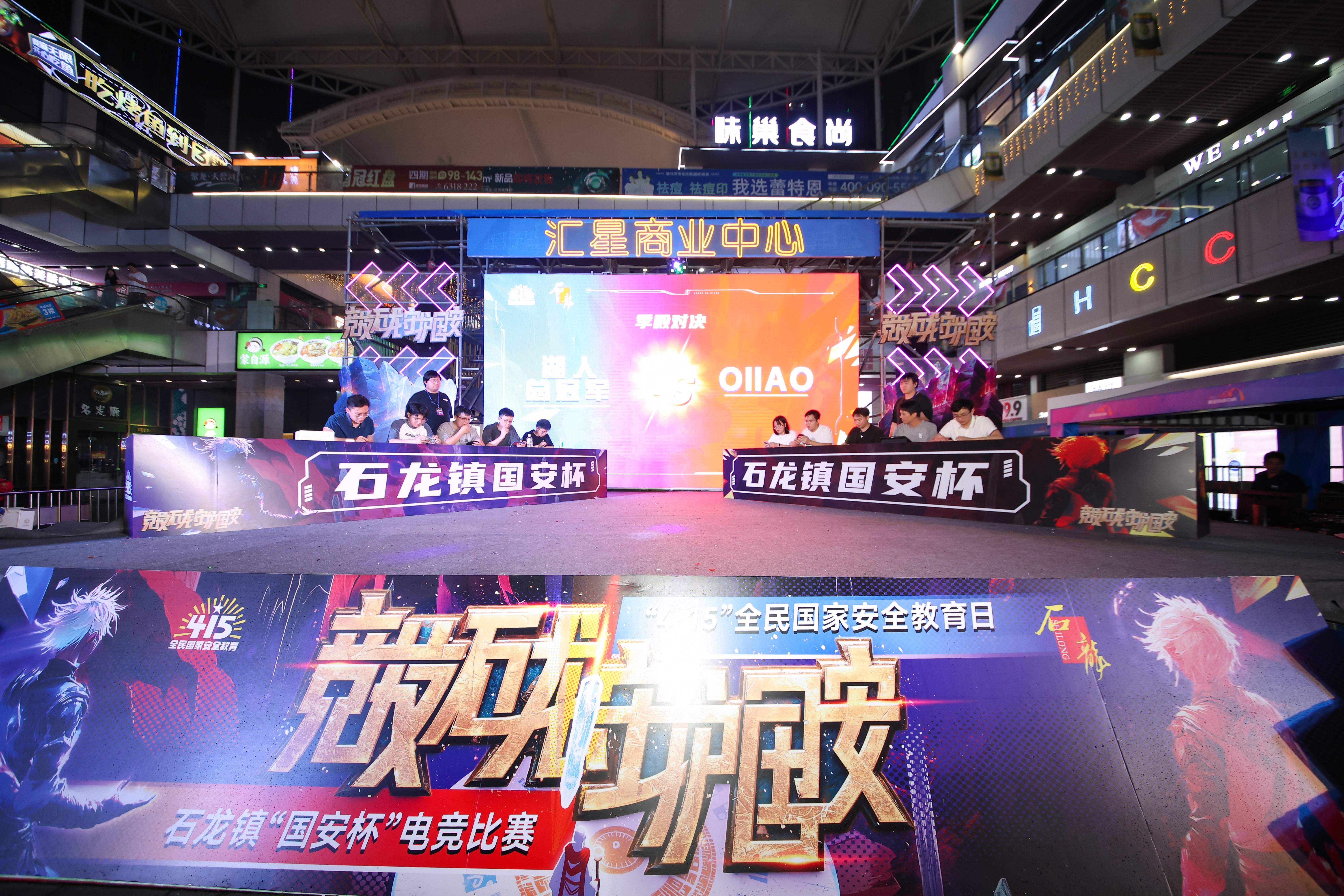 热血擂台上，选手强势崛起领先众人