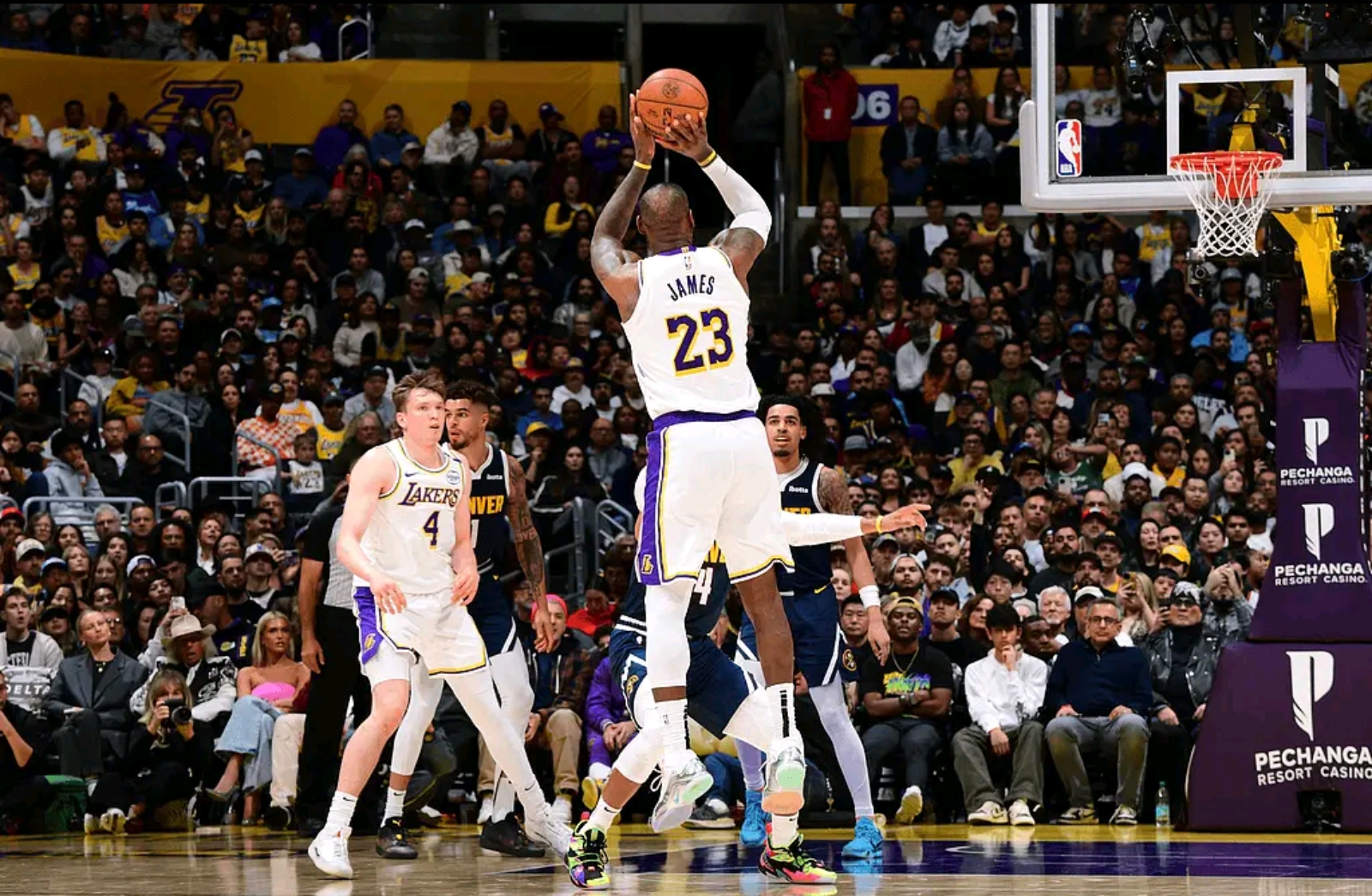 凯尔特人强势湖人B队，约基奇一己之力扛起全队的简单介绍