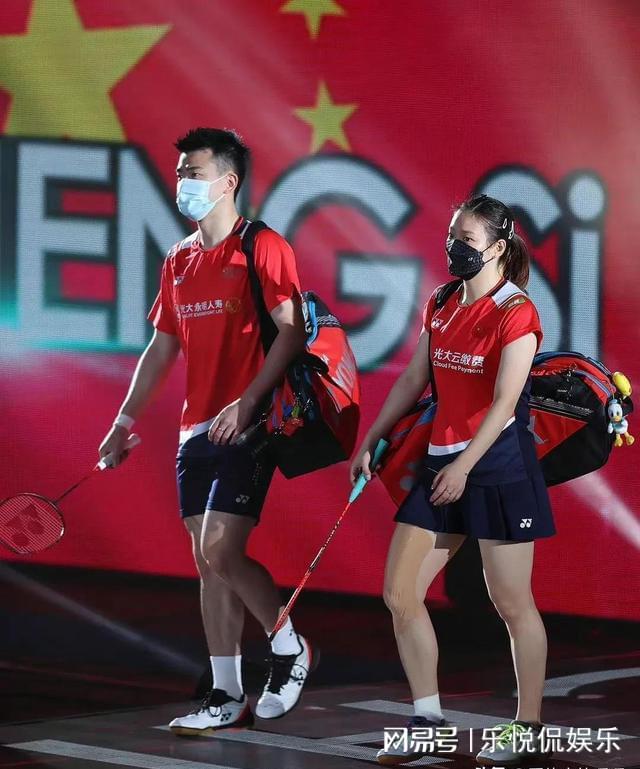 包含丹麦队力克德国队，黄鸭组合点燃赛场的词条