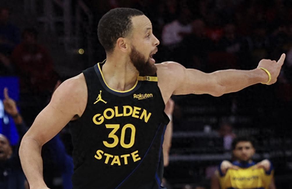 关于中国男篮轻取76人，库里三分雨点燃全场的信息