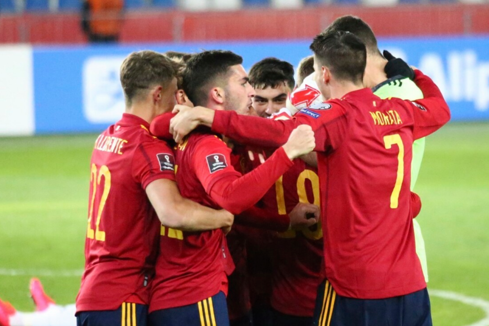 英格兰队险胜葡萄牙队，马龙关键制胜