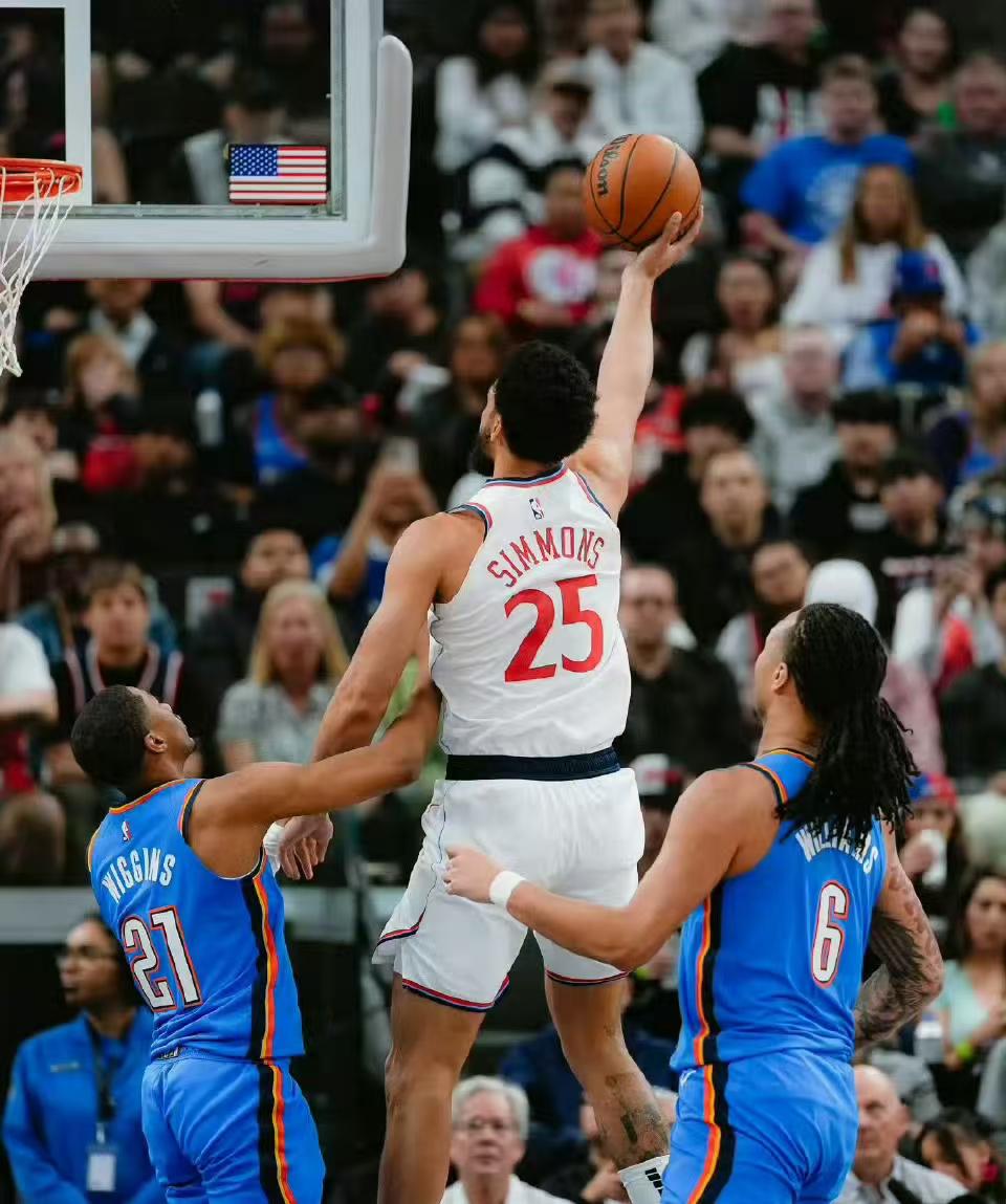 爵士横扫快船，麦科勒姆关键制胜的简单介绍