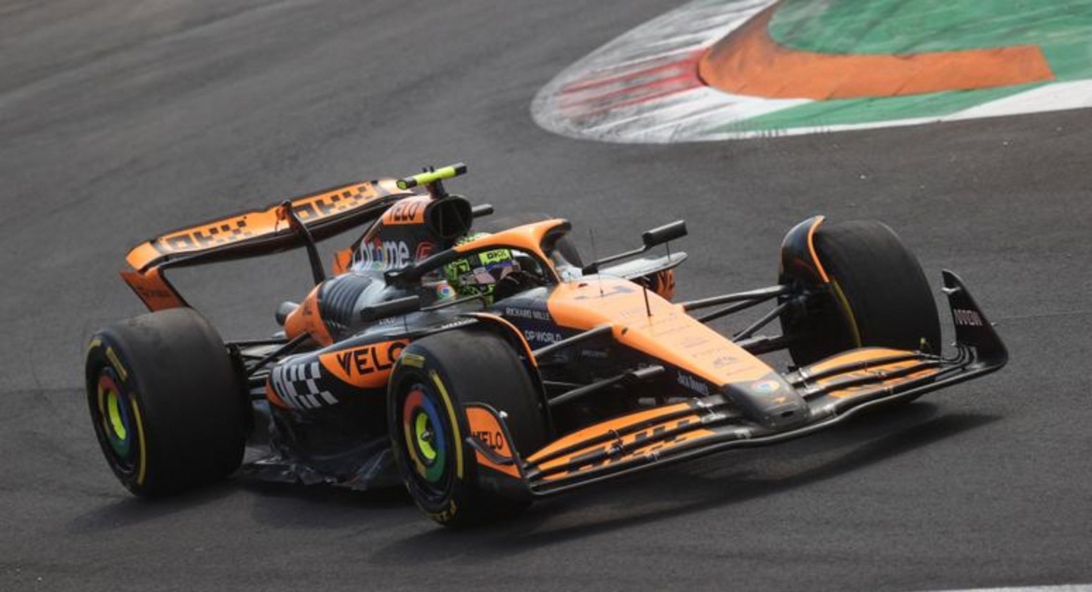 梅赛德斯完胜红牛车队，勒克莱尔刷新纪录