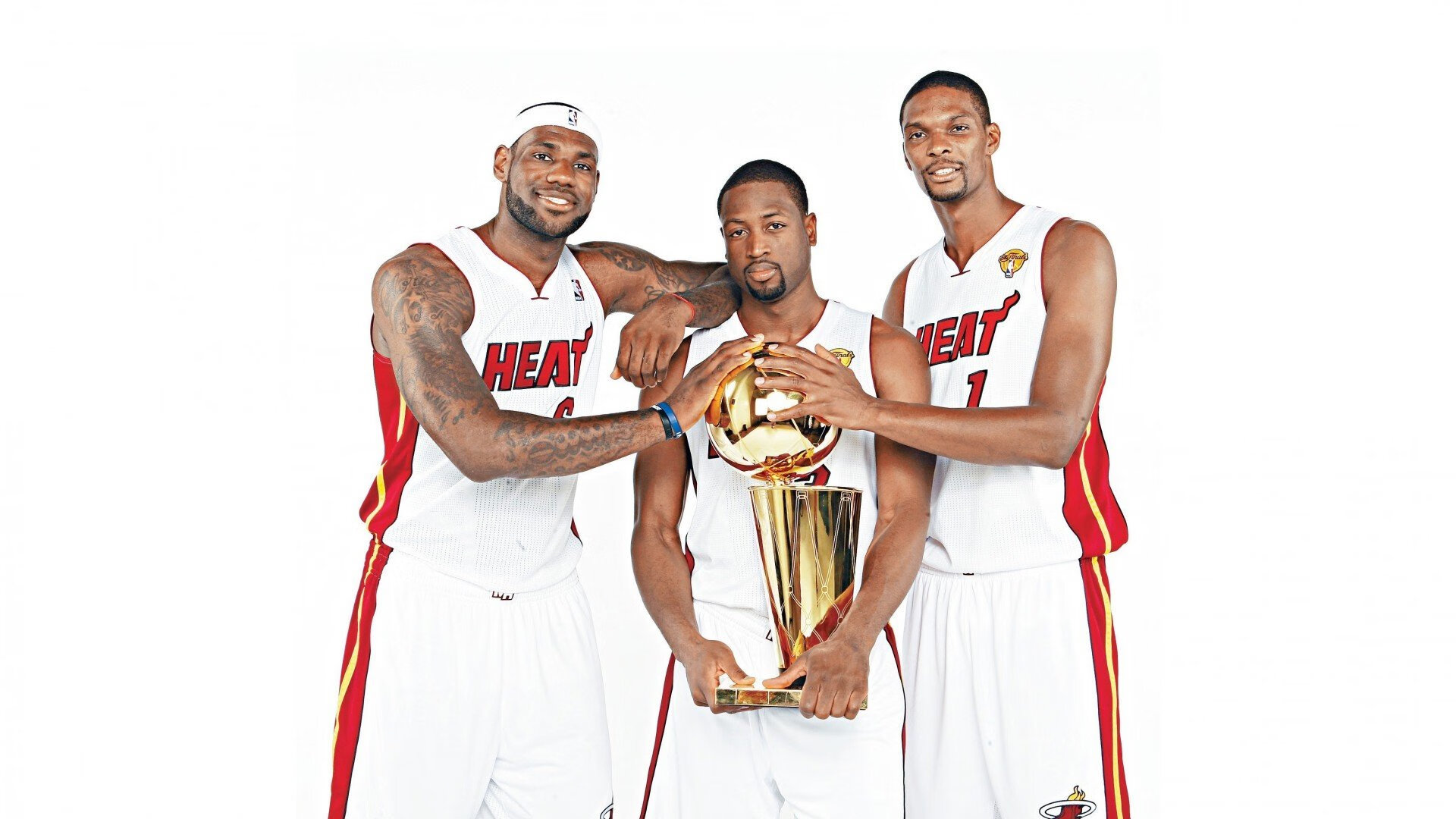 英超争冠焦点战与广东队击溃鹈鹕,竞技体育中的唯一性时刻