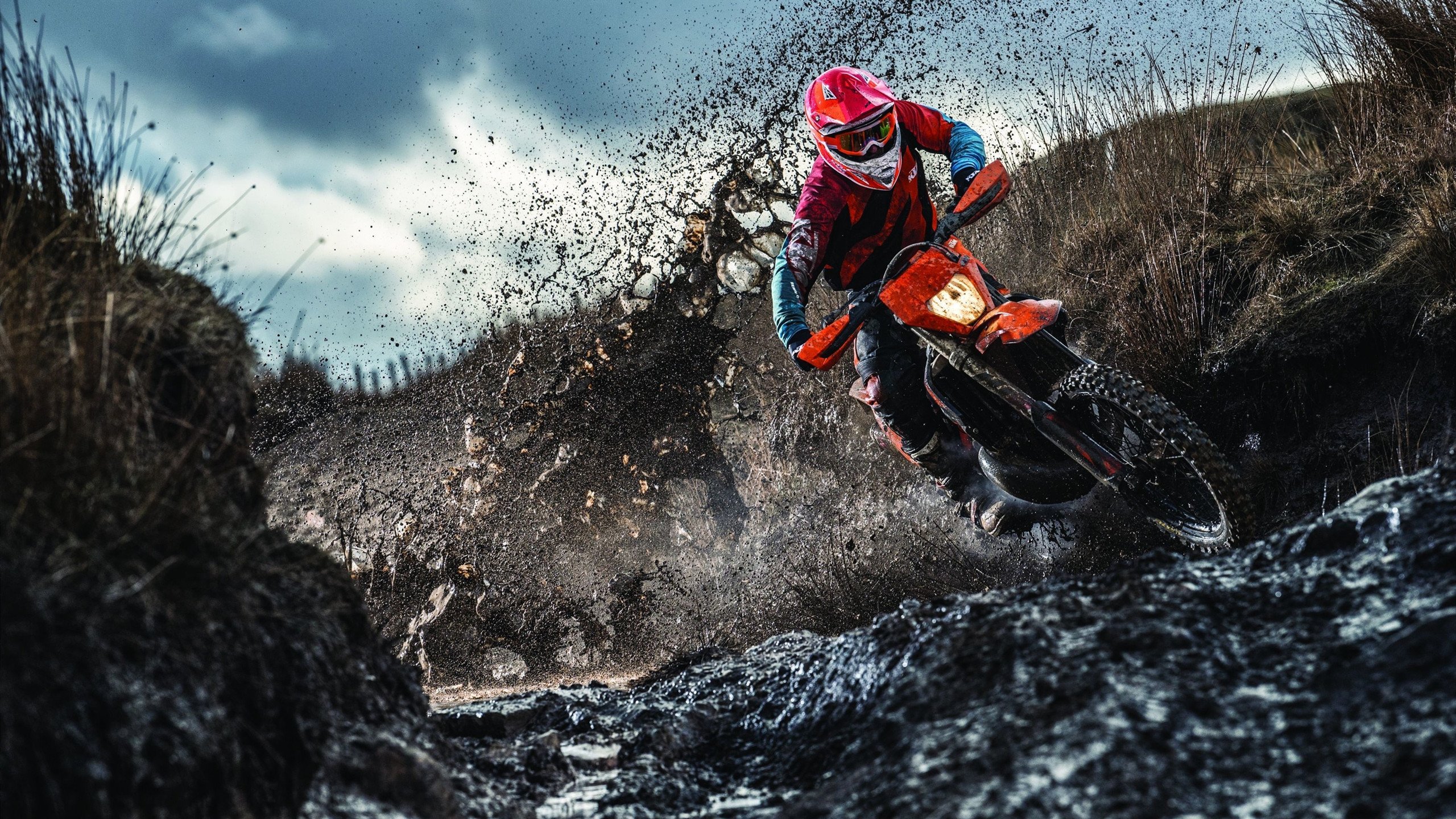 绿茵场上的唯一性,莫德里奇的指挥艺术与塞内加尔的战术革命